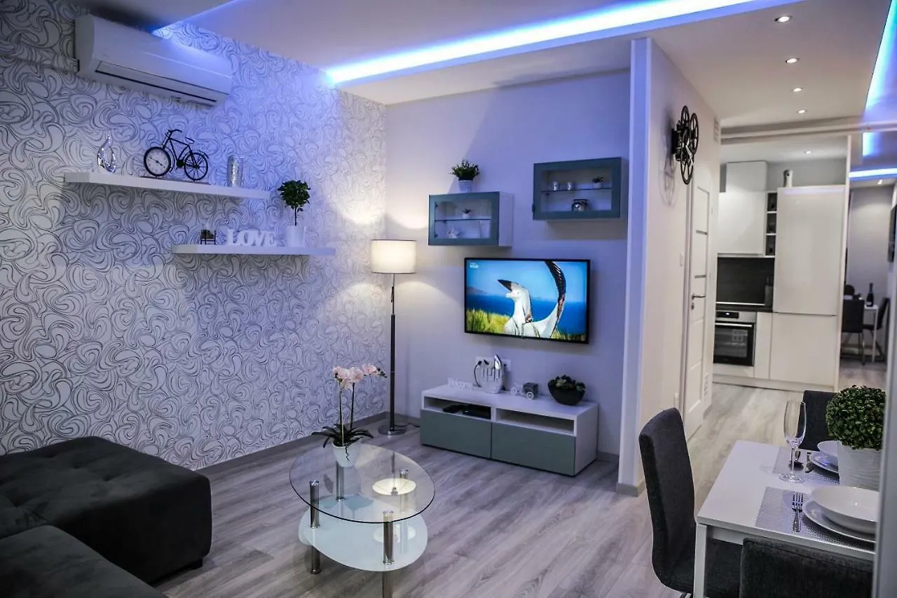 Downtown Dream Apartmans Seghedin 0*,