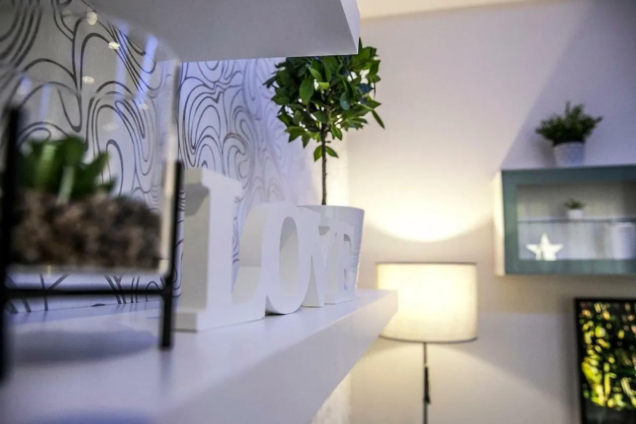Apartament Downtown Dream Apartmans Seghedin